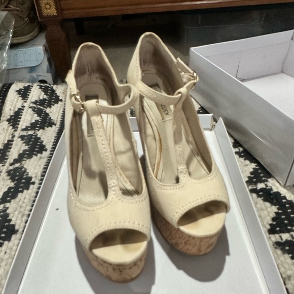 Steve Madden wedges - Picture 2 of 4